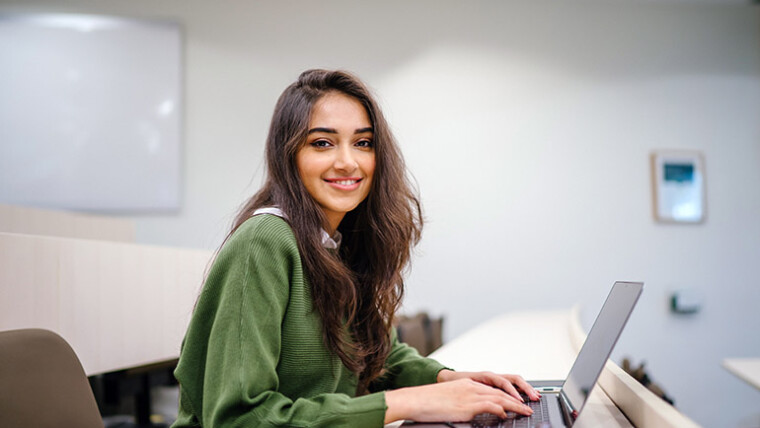 10 Questions to Ask Yourself Before Selecting an Online College
